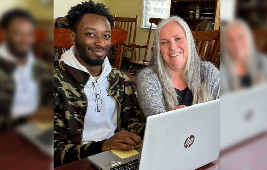 LifeSet youth on his laptop with his Specialist